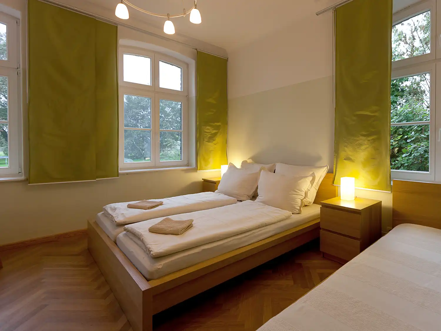 Spreeplan-Projekt-UG-gesund-Bauen-Ferienhaus-nachhaltig-oekologisch-Schlafzimmer-Lemhputz-in-Sachsen-Anhalt.psd