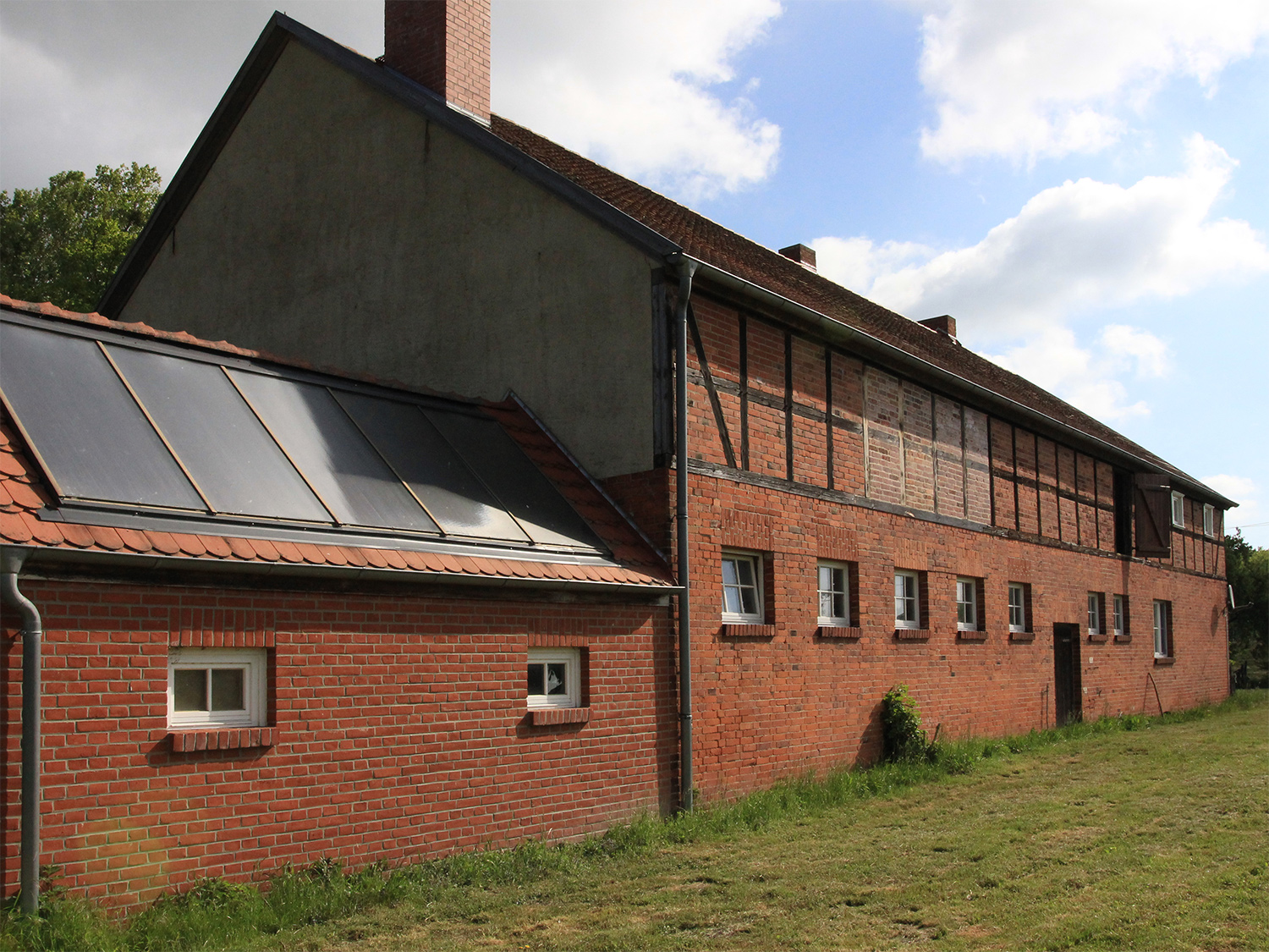 Spreeplan-Projekt-UG-gesund-Bauen-Ferienwohnung-nachhaltig-oekologisch-Schlafzimmer-Fassade-in-Sachsen-Anhalt