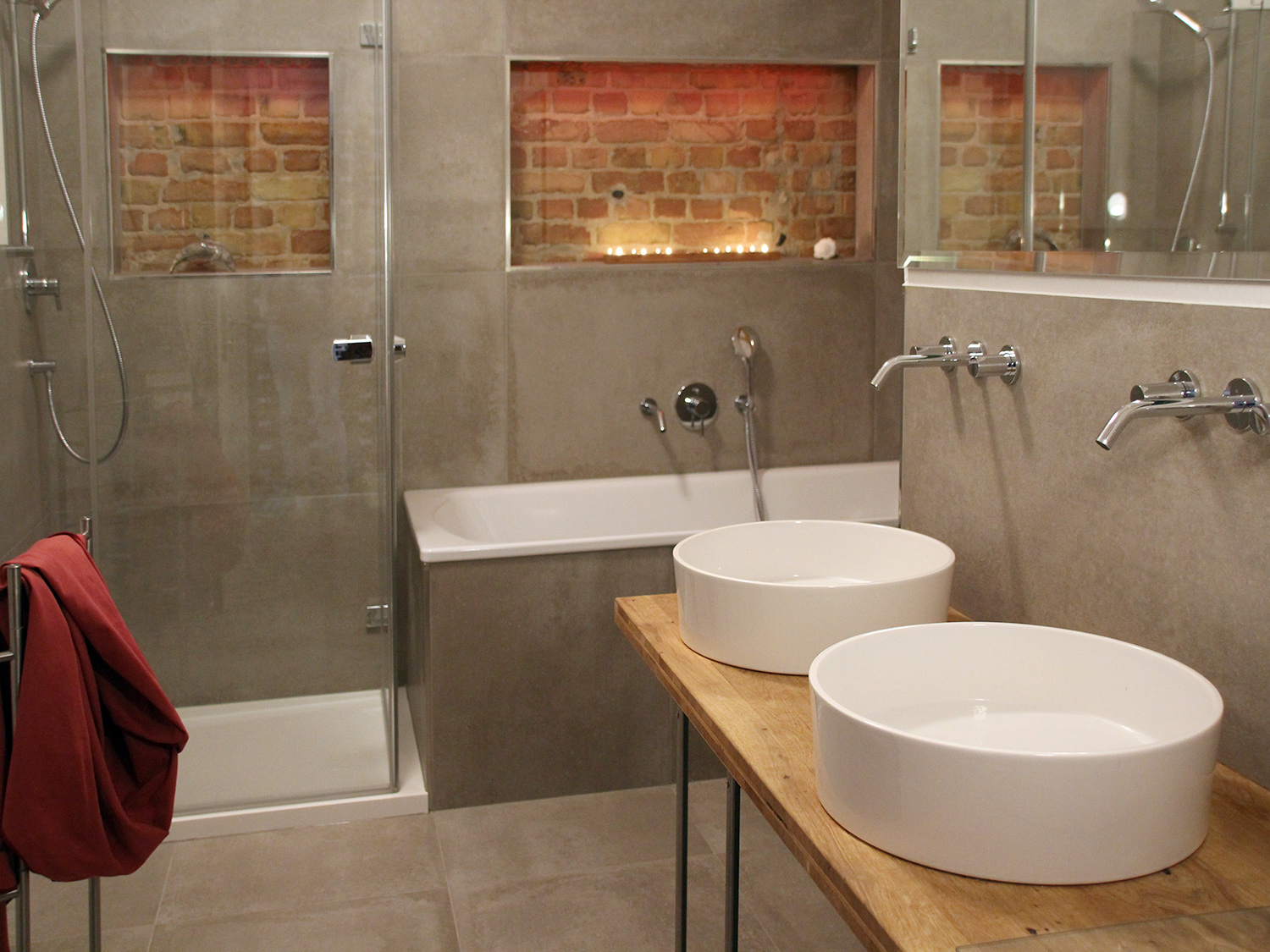 Spreeplan-Projekt-UG-gesund-Bauen-Work-Space-Lehmputz-und-Deckenheizung-Bad-in-Berlin