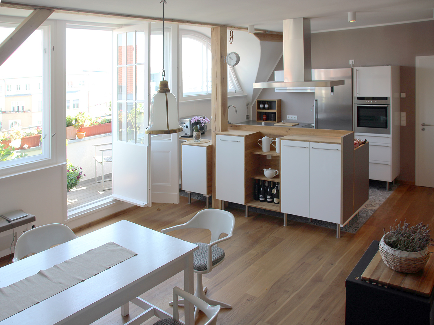 Spreeplan-Projekt-UG-gesund-Bauen-Work-Space-offene-Wohnkueche-nach-Grundrissaenderung-und-Sanierung-in- Berlin