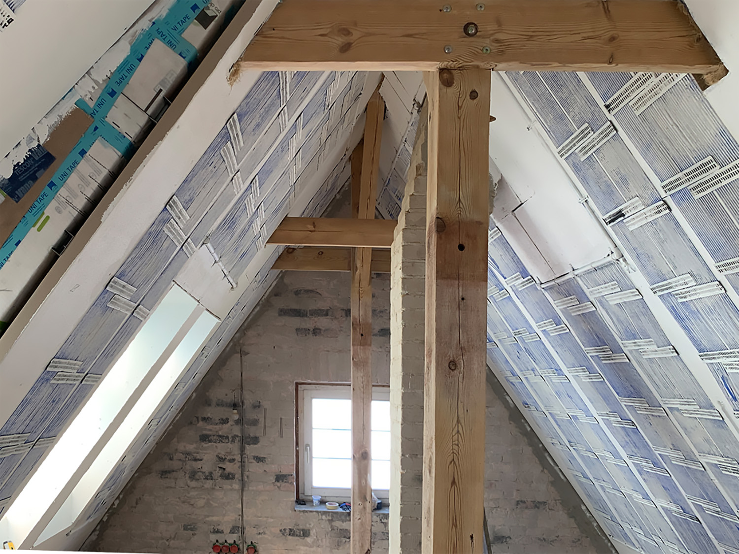 spreeplan-doppelhaus-haelfte-denkmalschutz-fachwerkhaus-oekologische-sanierung-gesund-bauen-Strohpaneeple-Kapilarrohmatten