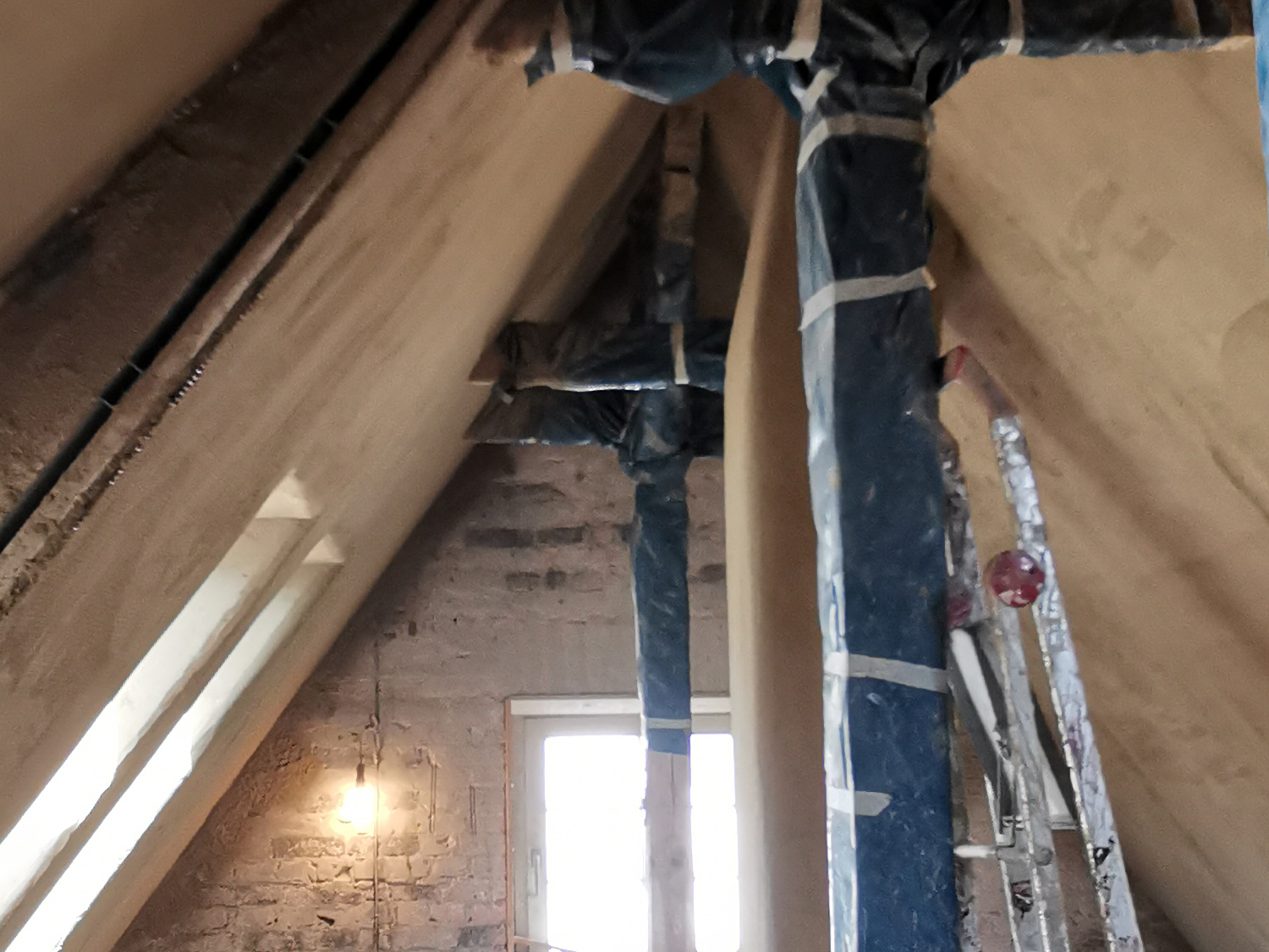 spreeplan-doppelhaus-haelfte-denkmalschutz-fachwerkhaus-oekologische-sanierung-gesund-bauen-lehmputz